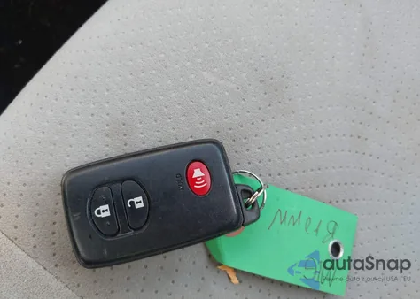 2013 Toyota Prius Two z USA, uszkodzony, nr VIN JTDKN3DU3D1709627